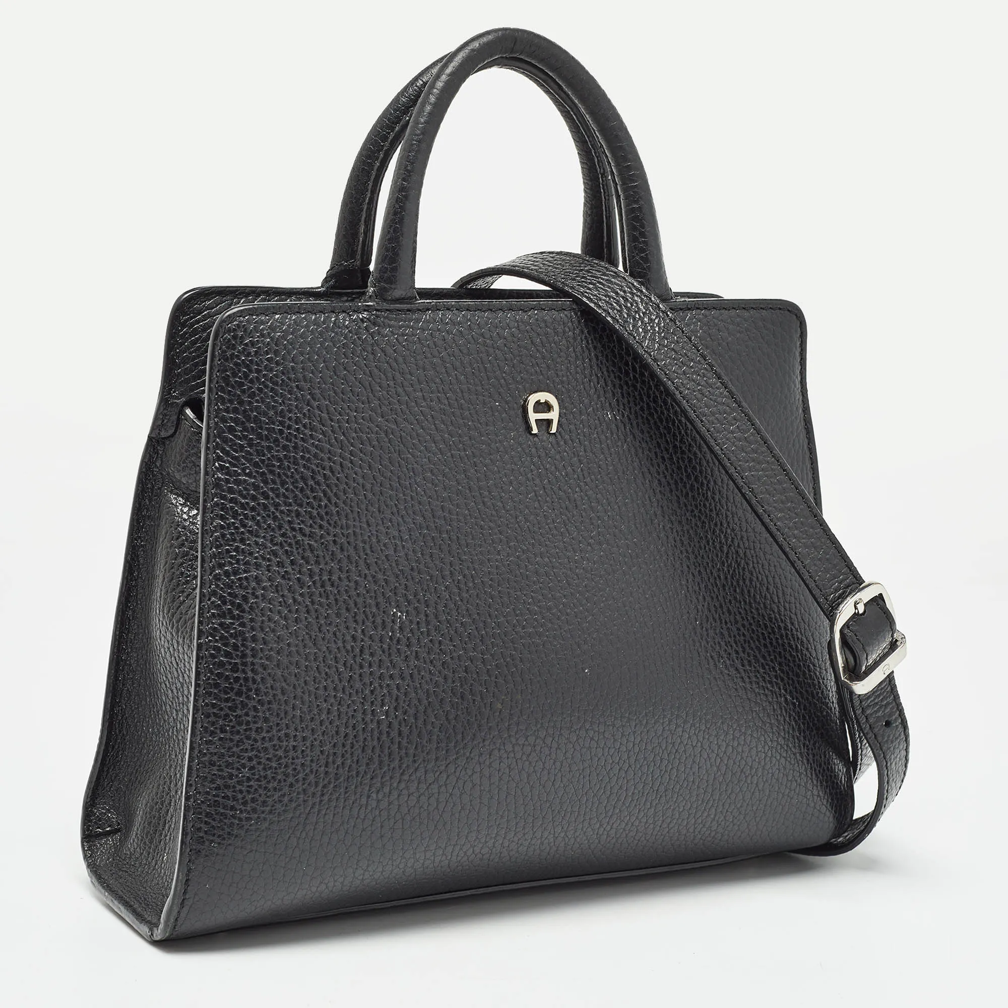 AIGNER Black Leather Small Cybill Tote